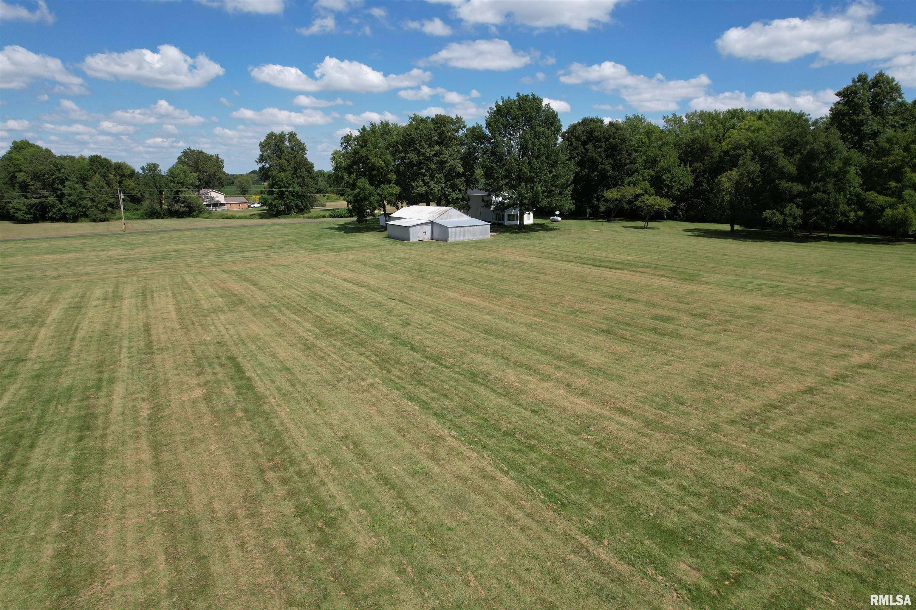 426 Trust Road Centralia, IL 62801 - Photo 8 of 75 Gallery Image 8