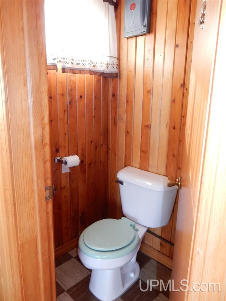 924 North Co Road Manistique, MI 49854 - Photo 30 of 32