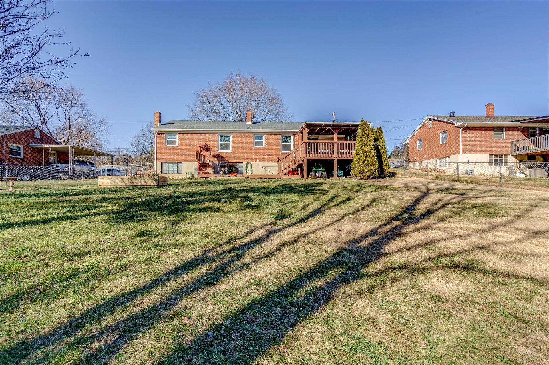 5234 Grandin Rd Extension Roanoke, VA 24018 - Photo 39 of 41 39-011320210108