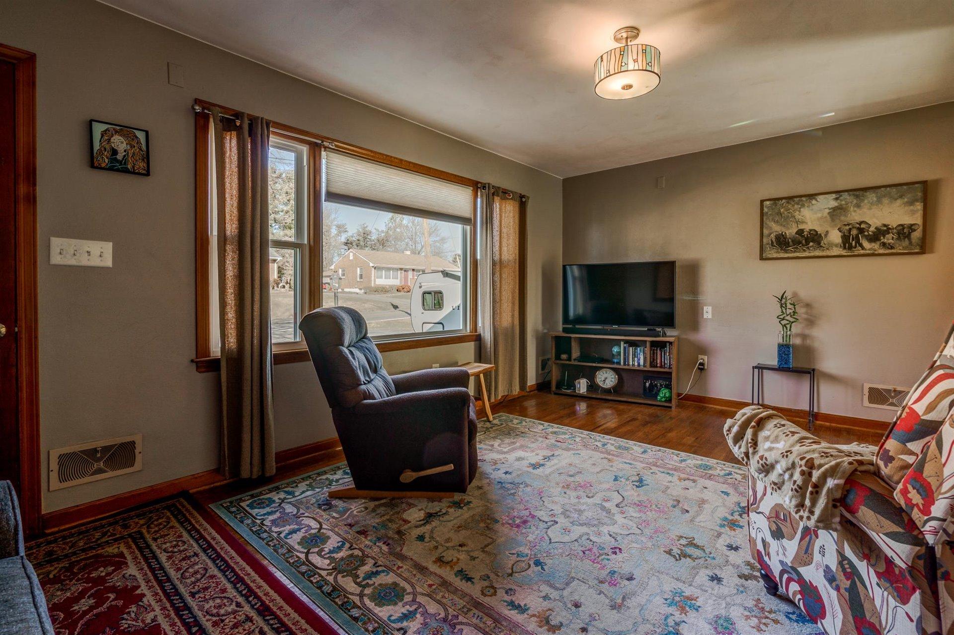 5234 Grandin Rd Extension Roanoke, VA 24018 - Photo 6 of 41 06-011320210074