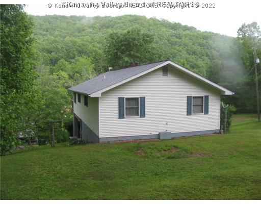 8865 Frame Road Elkview, WV 25071 - Photo 11 of 16 Exterior Back.