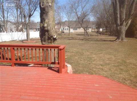 9228 Silver Lake Road Linden, MI 48451 - Photo 22 of 28 20396513-21.JPG