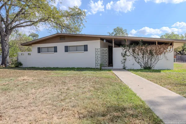 $219,500 | 717 Skylane Drive South, Uvalde, TX 78801