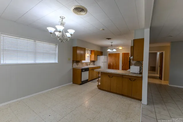 $219,500 | 717 Skylane Drive South, Uvalde, TX 78801