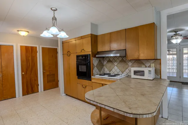 $219,500 | 717 Skylane Drive South, Uvalde, TX 78801