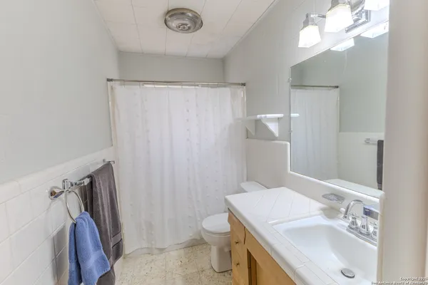 $219,500 | 717 Skylane Drive South, Uvalde, TX 78801