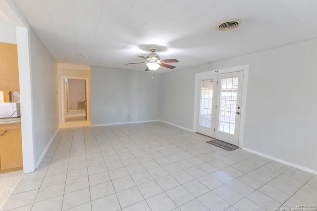 $219,500 | 717 Skylane Drive South, Uvalde, TX 78801