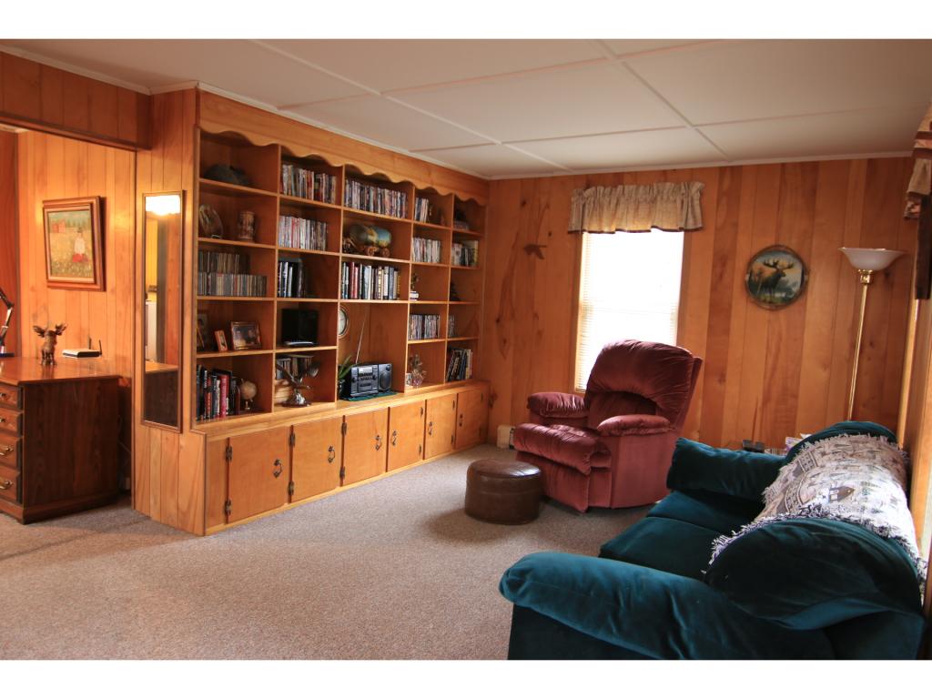 33 Borough Road Concord, NH 03303 - Photo 4 of 18