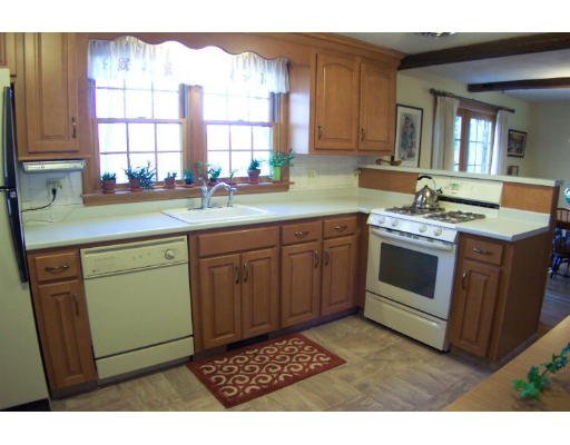 3 Castle Road Westford, MA 01886 - Photo 2 of 8 Gallery Image 2