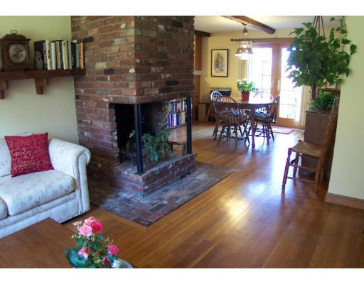 3 Castle Road Westford, MA 01886 - Photo 4 of 8 Gallery Image 4