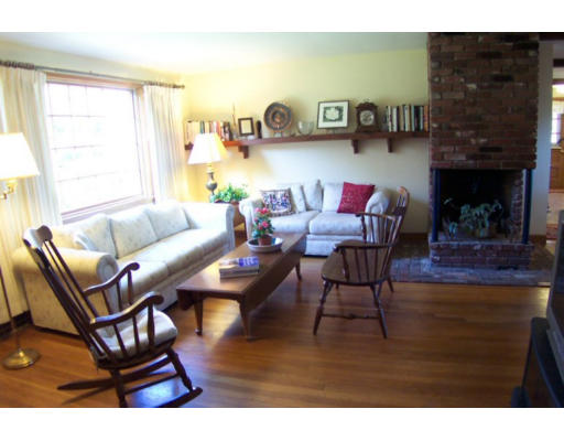 3 Castle Road Westford, MA 01886 - Photo 5 of 8 Gallery Image 5