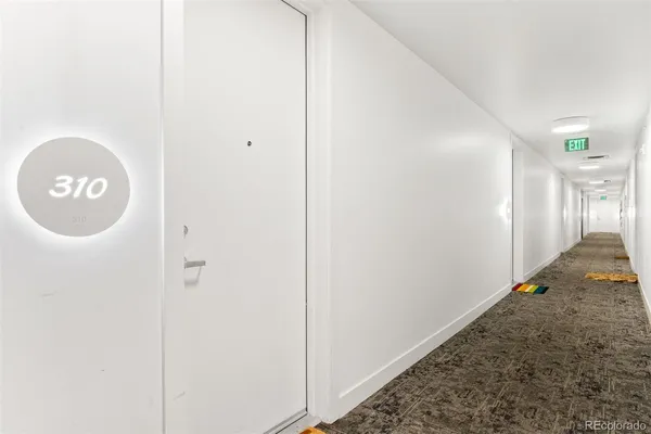 $400,000 | 2525 Arapahoe Street, Unit RD310, Denver, CO 80205