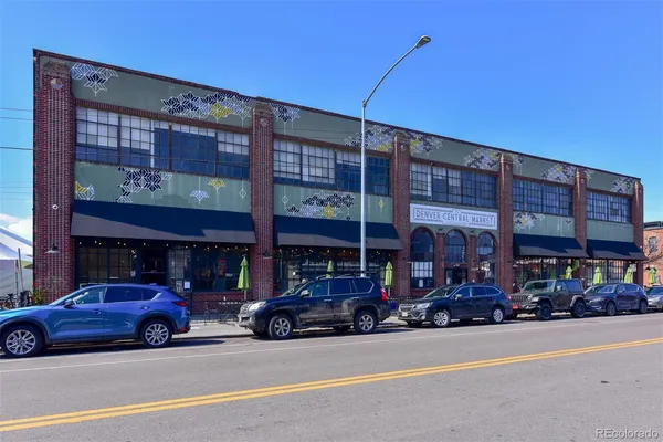 $400,000 | 2525 Arapahoe Street, Unit RD310, Denver, CO 80205
