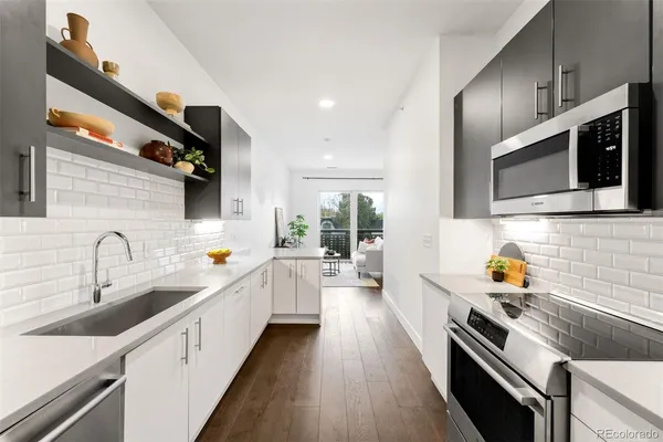 $400,000 | 2525 Arapahoe Street, Unit RD310, Denver, CO 80205