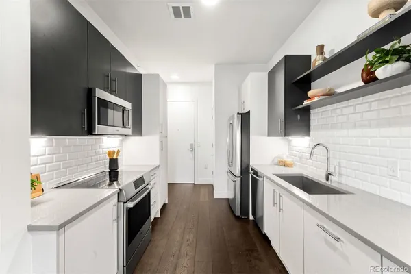 $400,000 | 2525 Arapahoe Street, Unit RD310, Denver, CO 80205