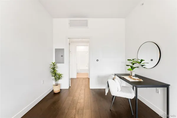 $400,000 | 2525 Arapahoe Street, Unit RD310, Denver, CO 80205