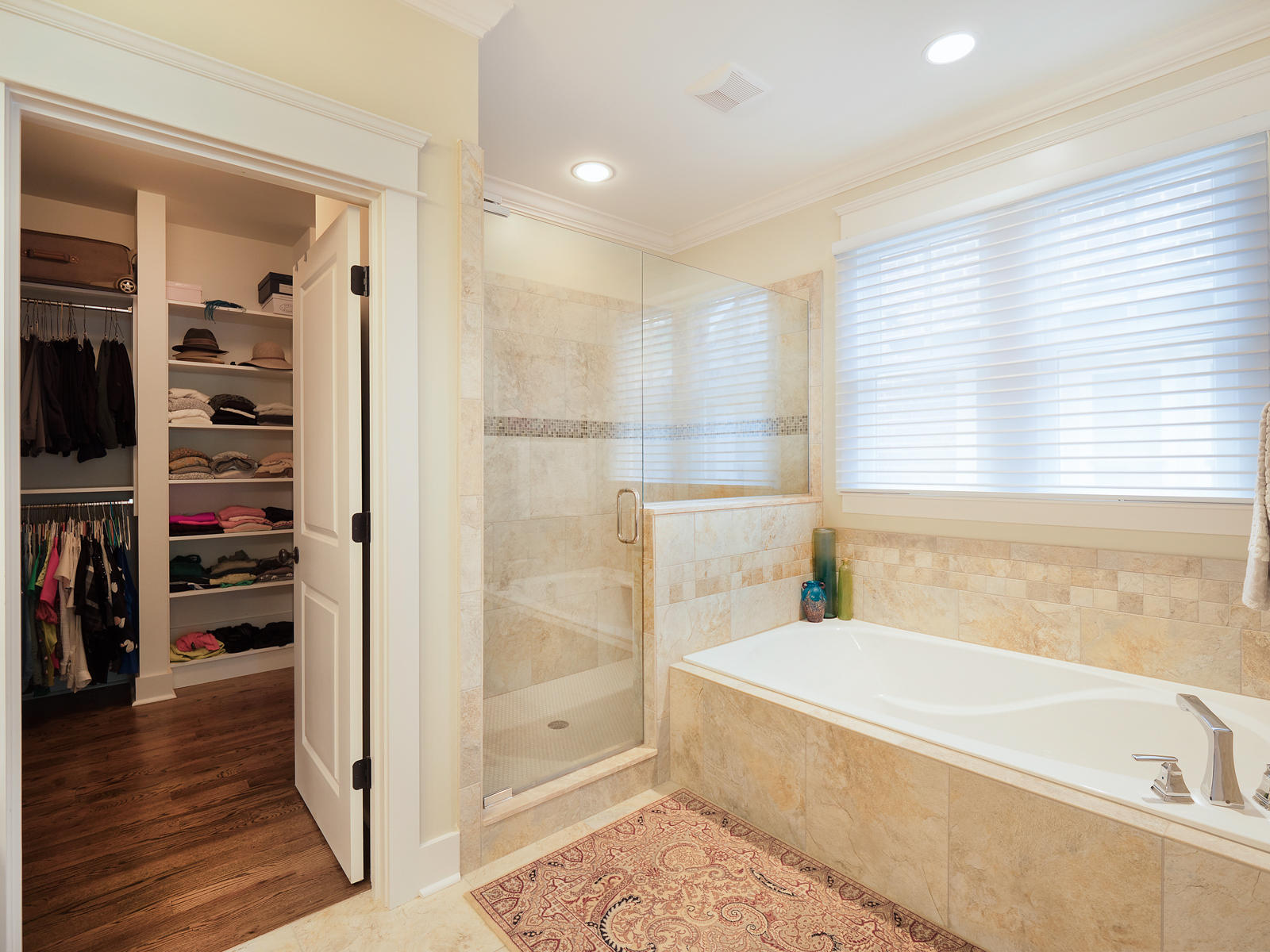 910 Elk Ridge Trail Chattanooga, TN 37419 - Photo 6 of 51 Master Bathroom