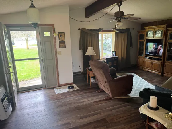 2061 South Salem Road, Monroe, IN 46772