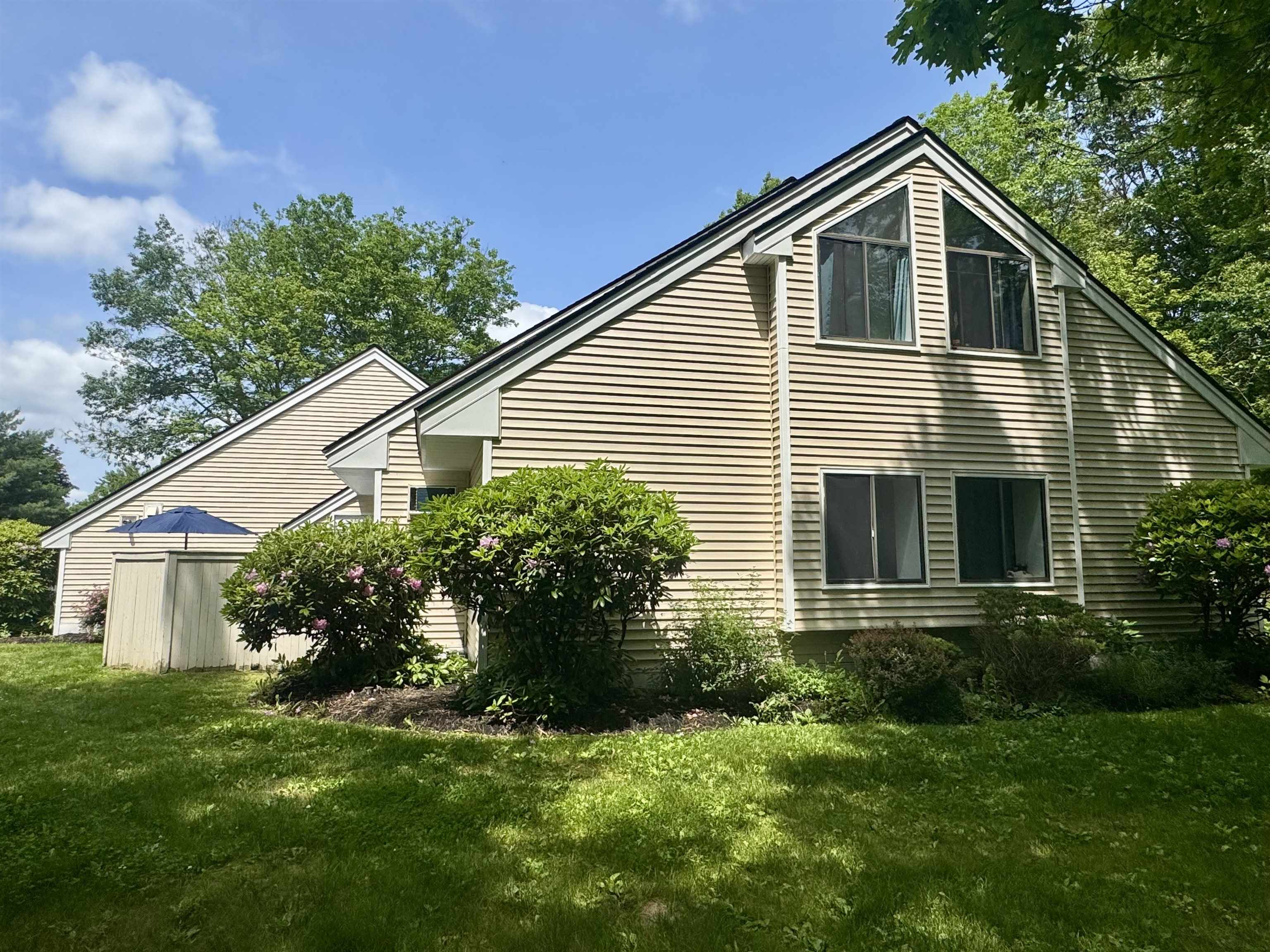 68 Franklin Heights Rochester, NH 03867 - Photo 3 of 32