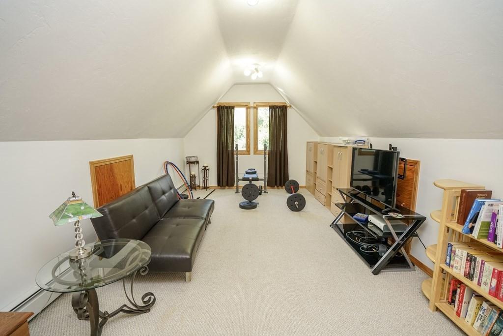 20 Whiting Road Oxford, MA 01540 - Photo 25 of 42