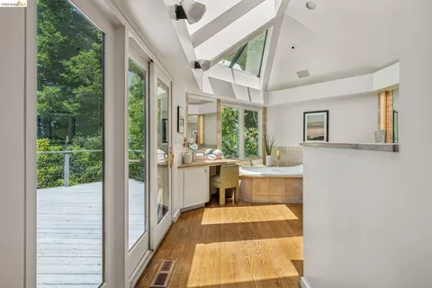 $2,499,000 | 2223 Tunnel Road, Oakland, CA 94611