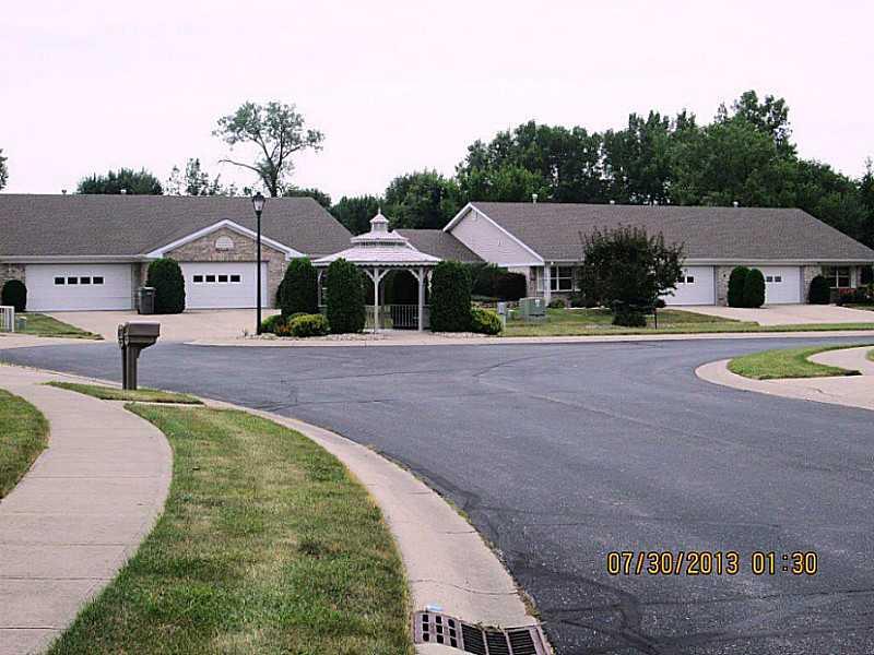 5639 Spring Mist Circle Indianapolis, IN 46237 - Photo 2 of 14 Gallery Image 2