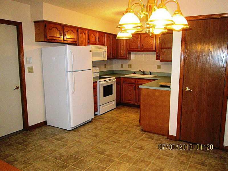 5639 Spring Mist Circle Indianapolis, IN 46237 - Photo 3 of 14 Gallery Image 3