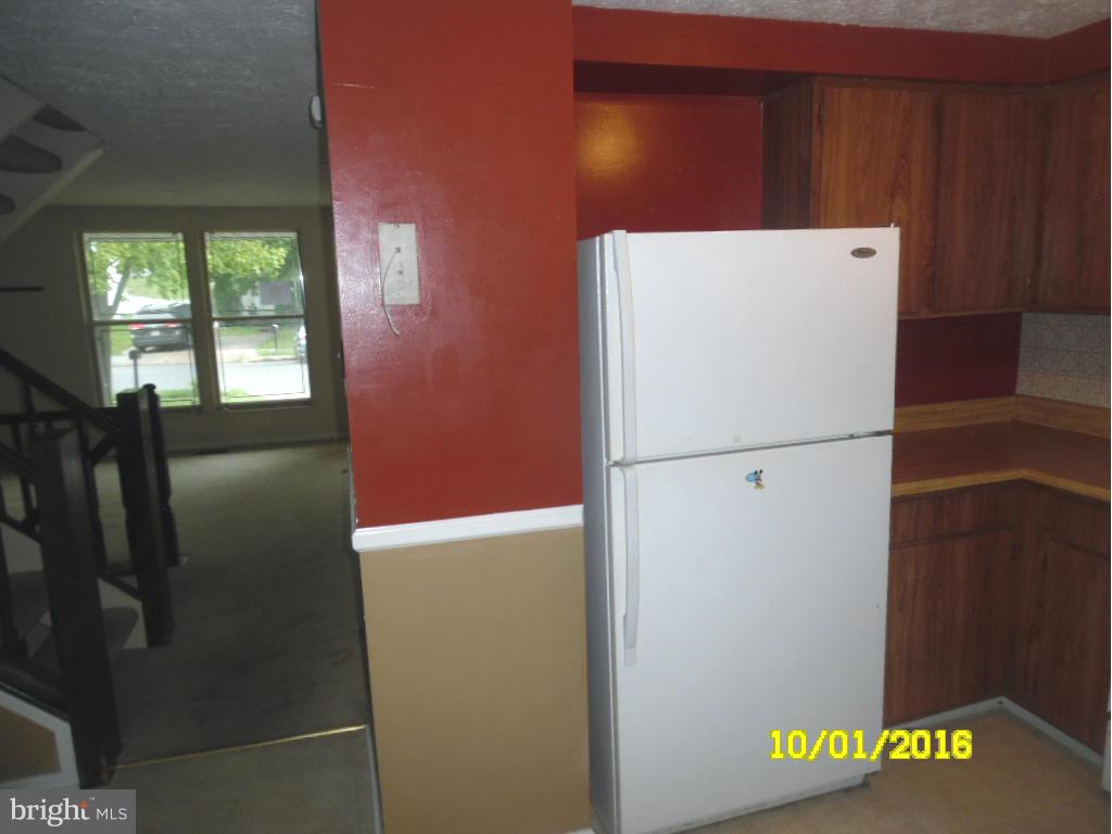 8528 Rhuddlan Road Baltimore, MD 21236 - Photo 5 of 18 Kitchen