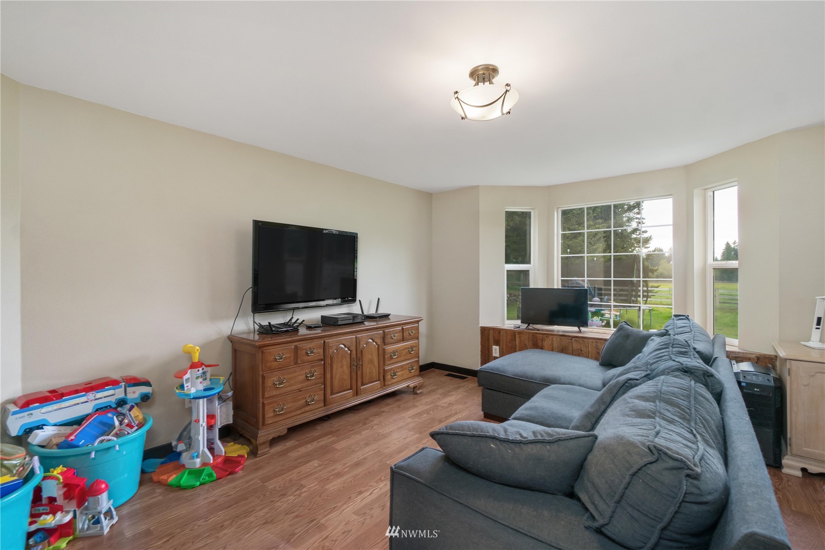 17105 Vail Loop Road Southeast Rainier, WA 98576 - Photo 36 of 36 Gallery Image 36