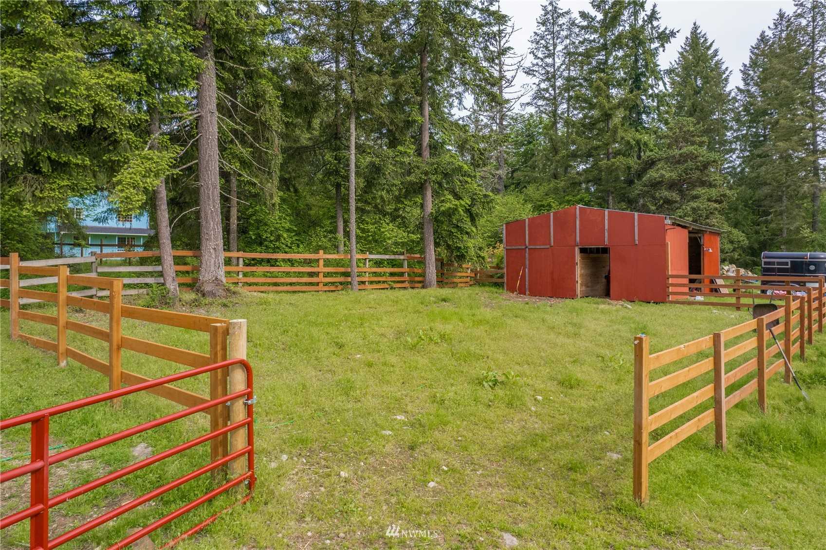 17105 Vail Loop Road Southeast Rainier, WA 98576 - Photo 6 of 36 Gallery Image 6