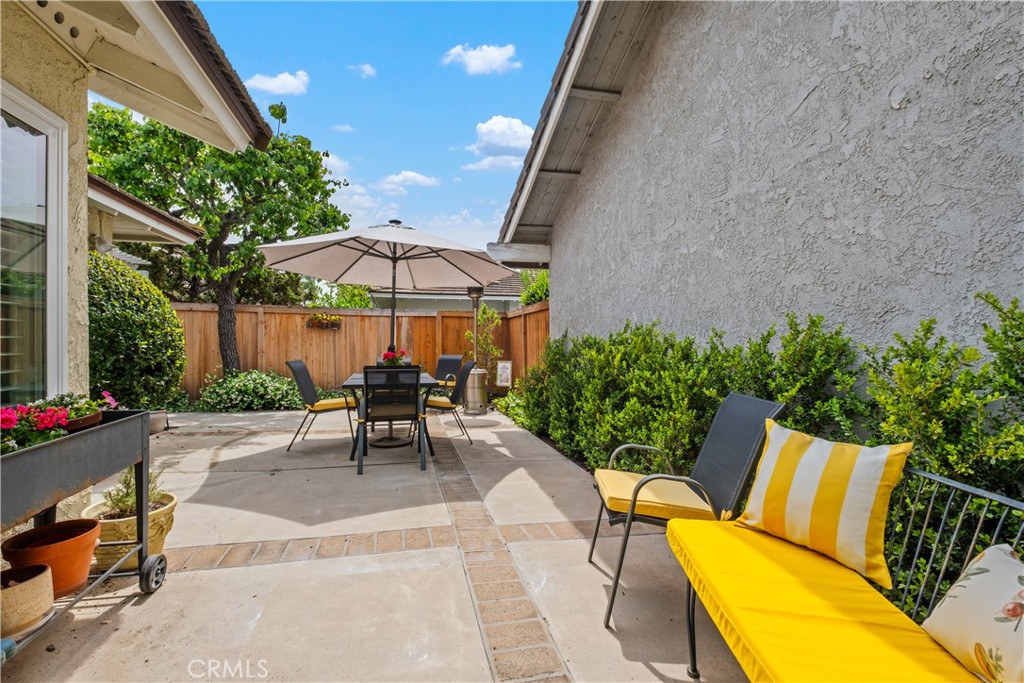 4 Redhawk Irvine, CA 92604 - Photo 19 of 32