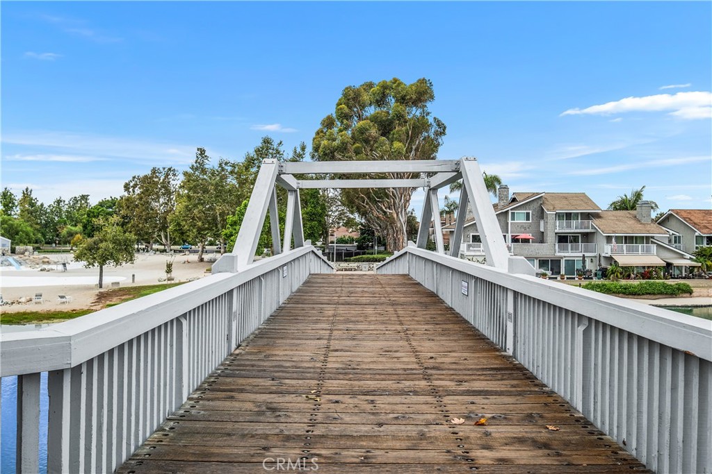 4 Redhawk Irvine, CA 92604 - Photo 23 of 32