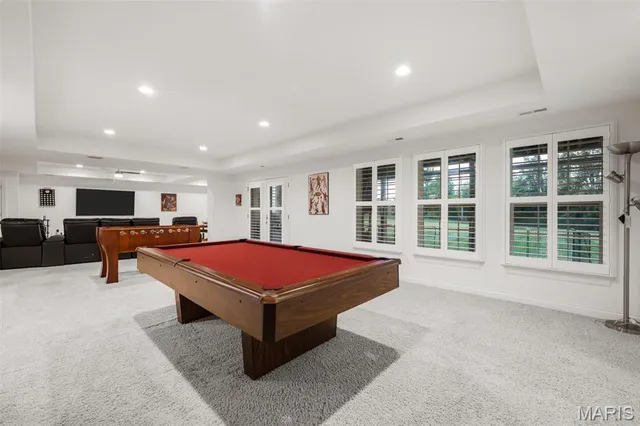 $1,695,000 | 327 Chasselle Lane, St. Louis, MO 63141