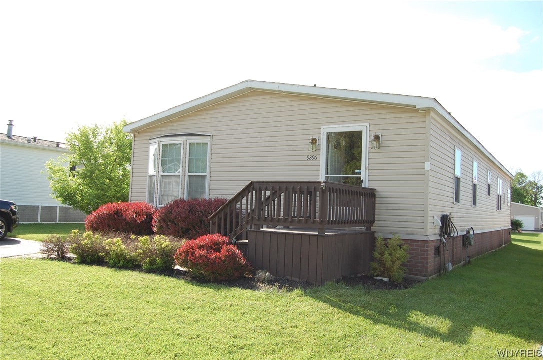 9896 Limehouse Drive Clarence, NY 14031 - Photo 2 of 21