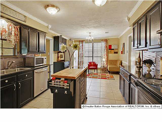 15237 Point Chenier Avenue Baton Rouge, LA 70817 - Photo 2 of 14 Gallery Image 2