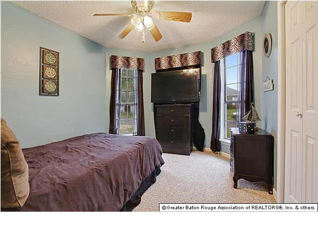 15237 Point Chenier Avenue Baton Rouge, LA 70817 - Photo 8 of 14 Gallery Image 8