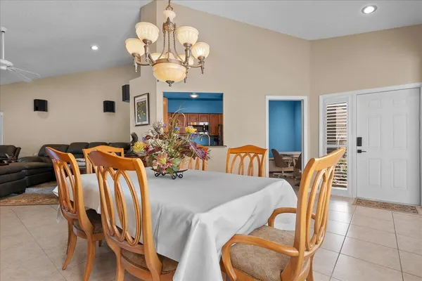 $425,000 | 2424 Southwest Foxpoint Trail, Palm City, FL 34990