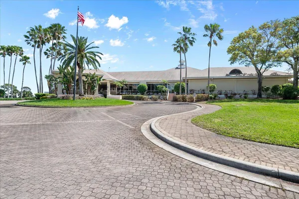 $425,000 | 2424 Southwest Foxpoint Trail, Palm City, FL 34990