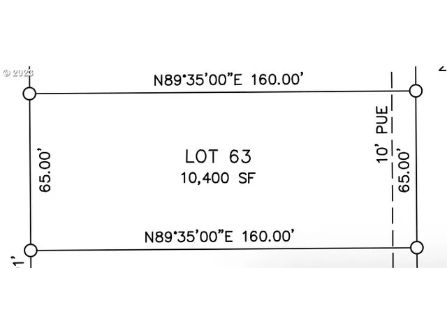 a picture of a wall with a white wall