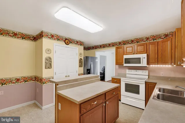 $379,000 | 57 Pendyrus Street, Delta, PA 17314