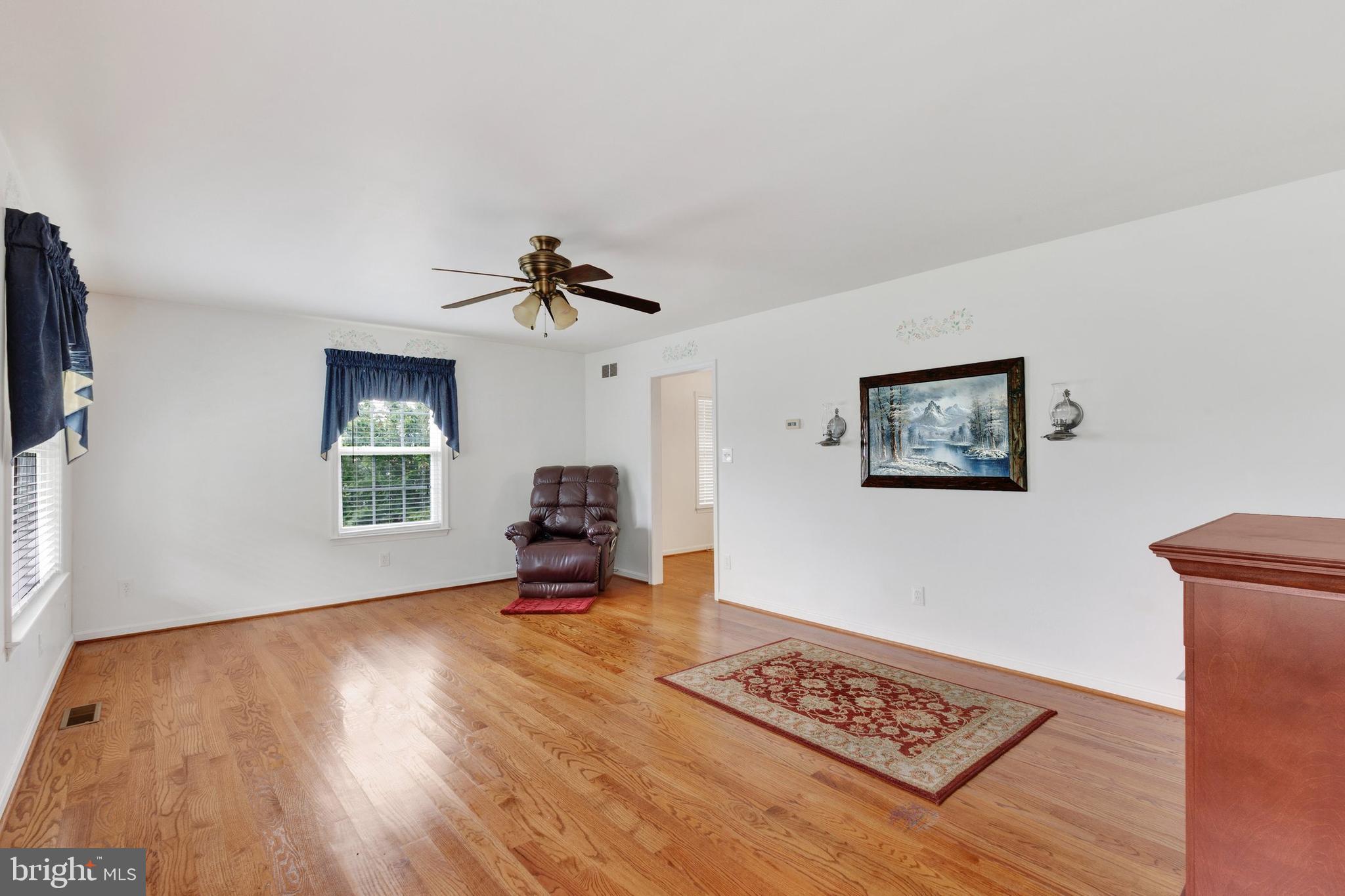 57 Pendyrus Street Delta, PA 17314 - Photo 6 of 28 Living Room