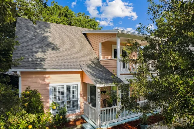 $875,000 | 420 South 4th Street, Amelia Island, FL 32034