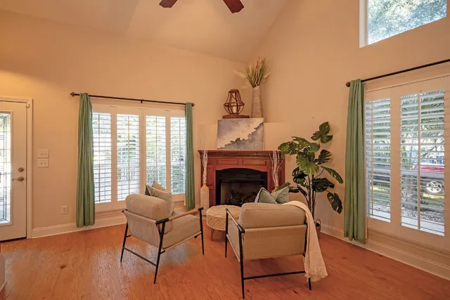 $875,000 | 420 South 4th Street, Amelia Island, FL 32034