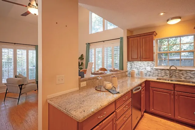 $875,000 | 420 South 4th Street, Amelia Island, FL 32034