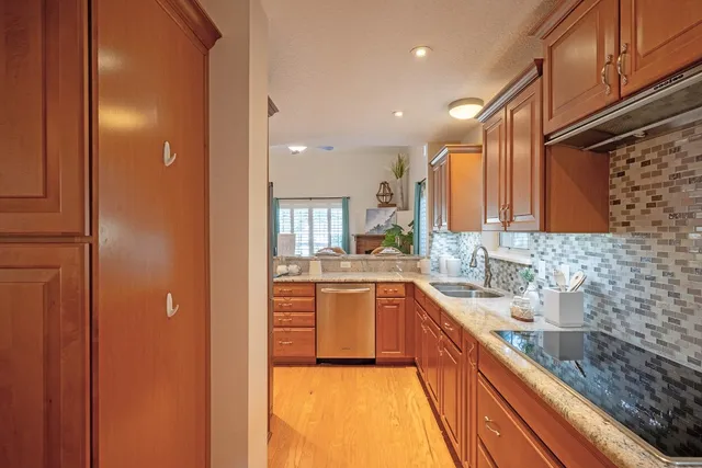 $875,000 | 420 South 4th Street, Amelia Island, FL 32034