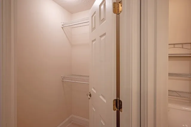 $875,000 | 420 South 4th Street, Amelia Island, FL 32034