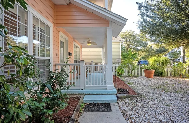 $875,000 | 420 South 4th Street, Amelia Island, FL 32034