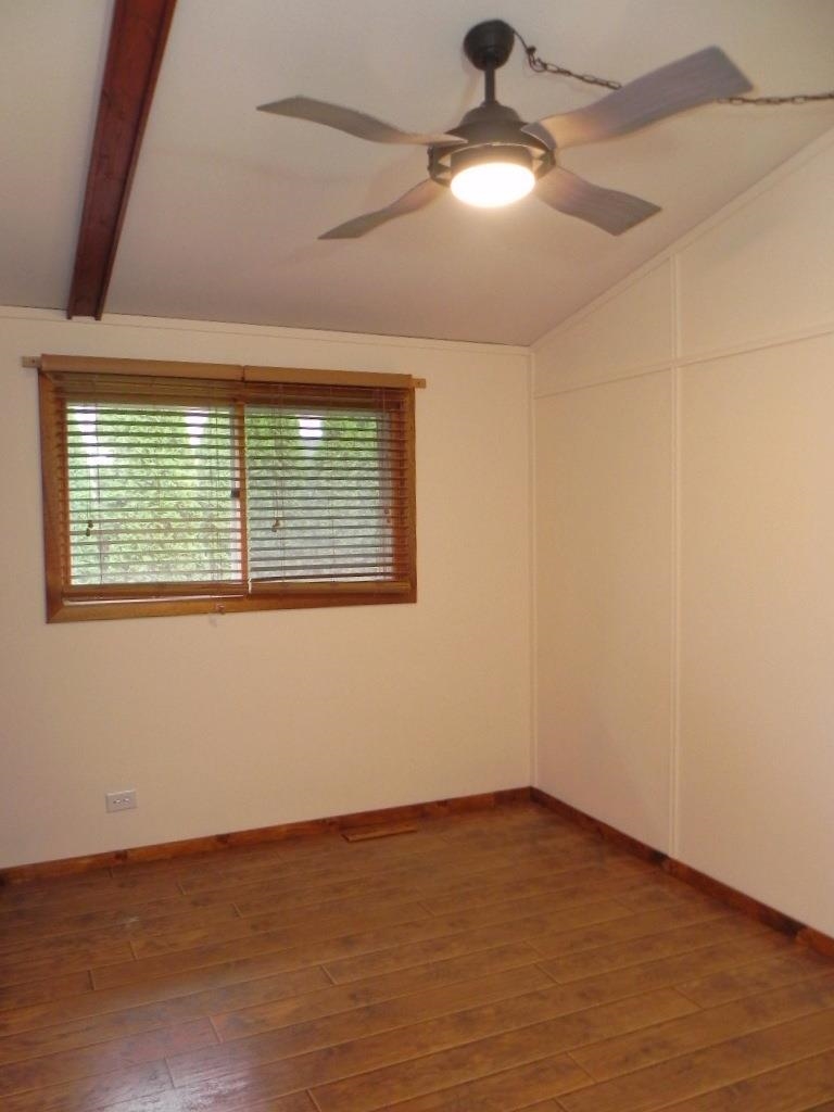 980 Winborne Road Lake Summerset, IL 61019 - Photo 27 of 58 an empty room with a window