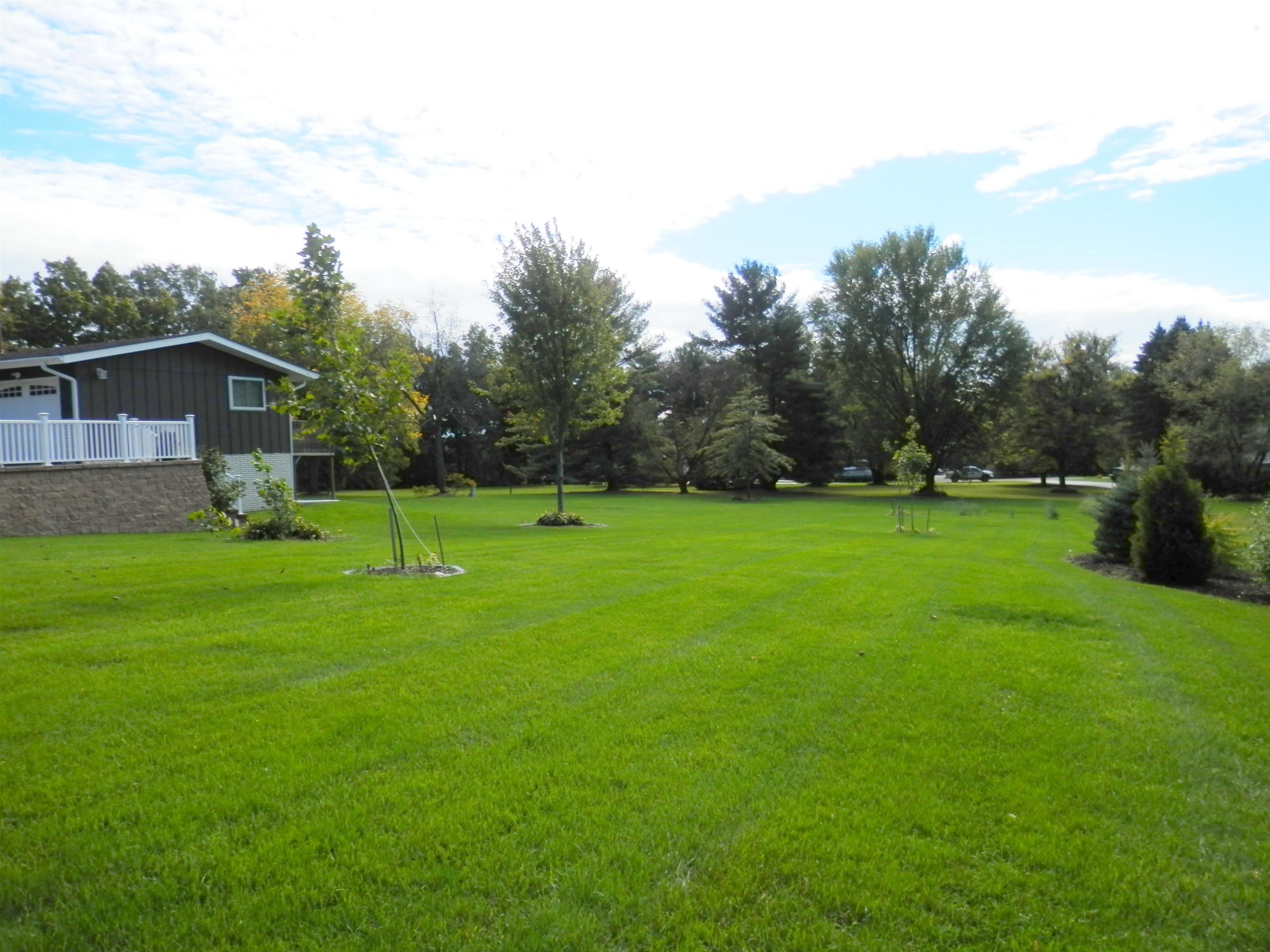980 Winborne Road Lake Summerset, IL 61019 - Photo 54 of 58 a view of a house with a yard