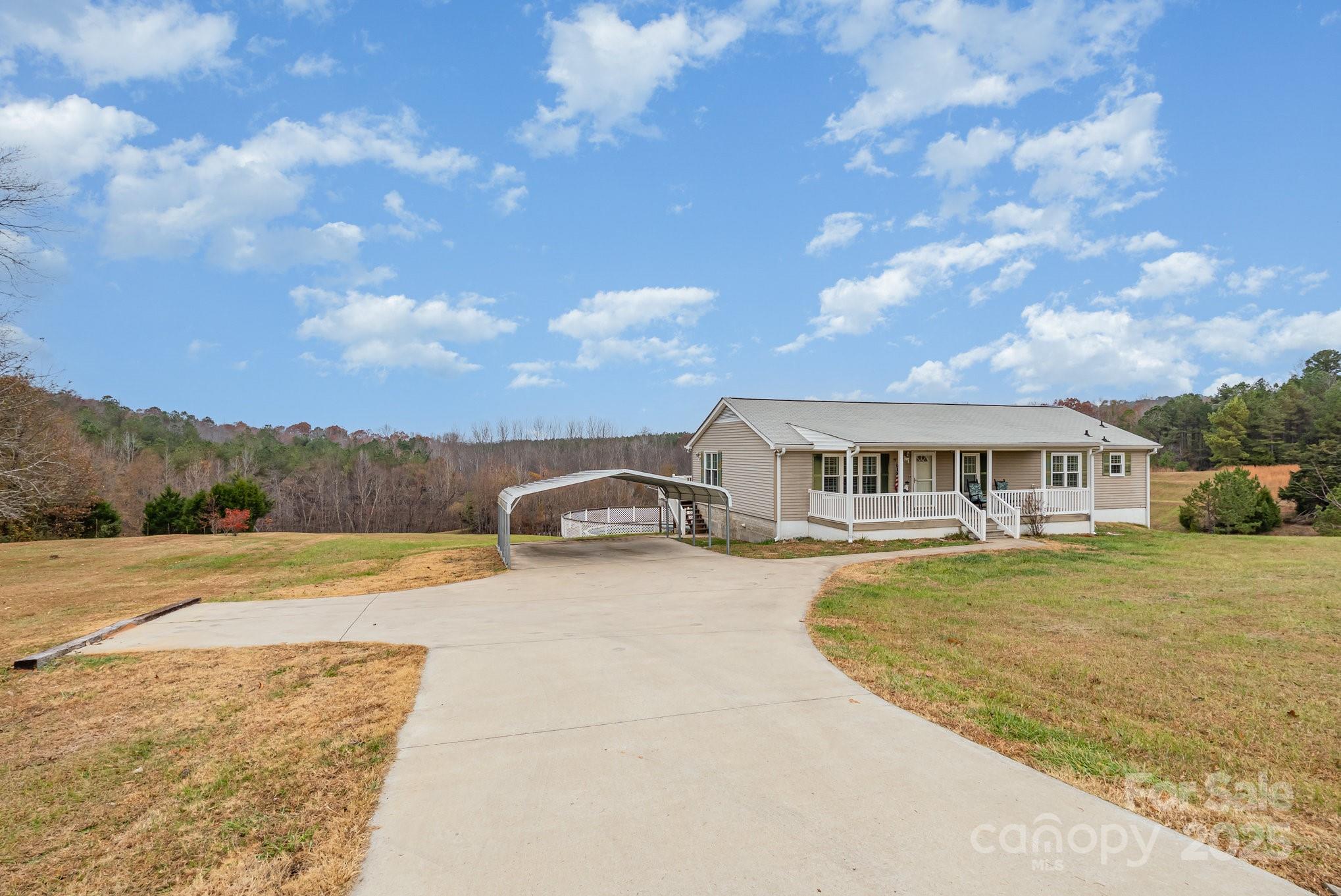 694 State Rd S-44-407 Jonesville, SC 29353 - Photo 4 of 24 Gallery Image 4